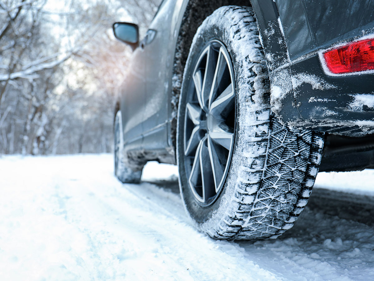 Navigating Cold Weather & Effects on Tires Navigating Cold Weather & Effects on Tires