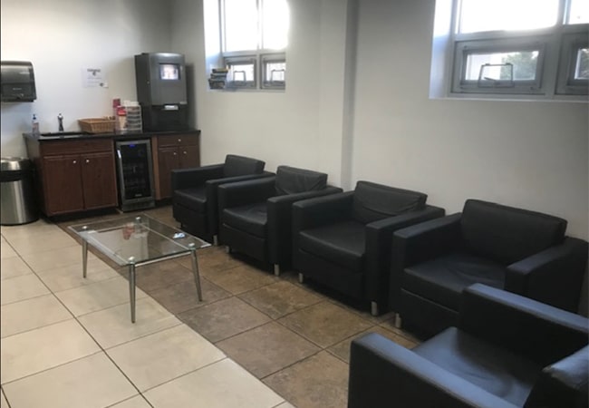 Route 18 Chrysler Jeep Dodge Ram Waiting Lounge