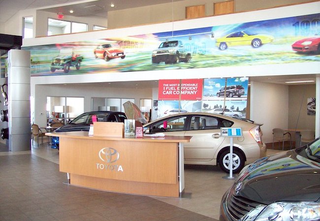 Toyota Sierra Showroom