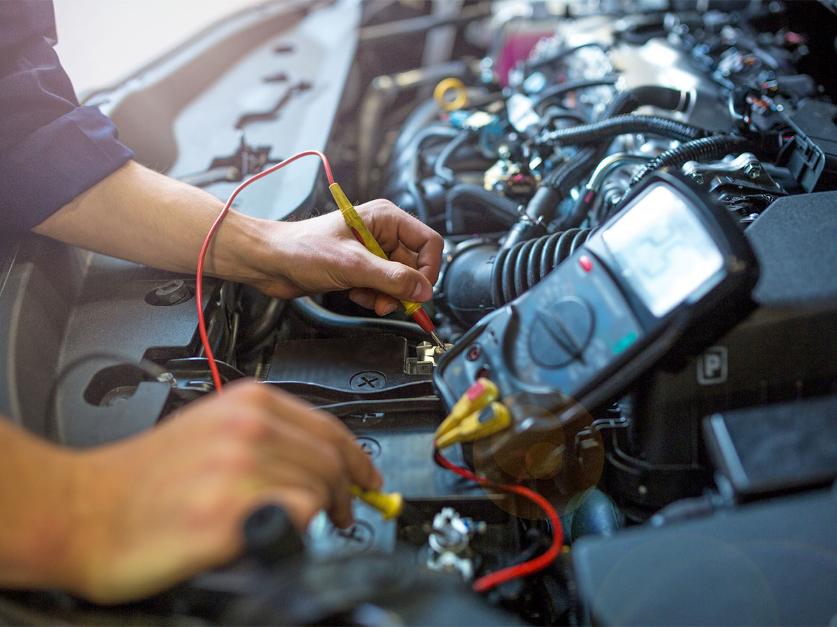 Ford Battery Inspection with Testing Service