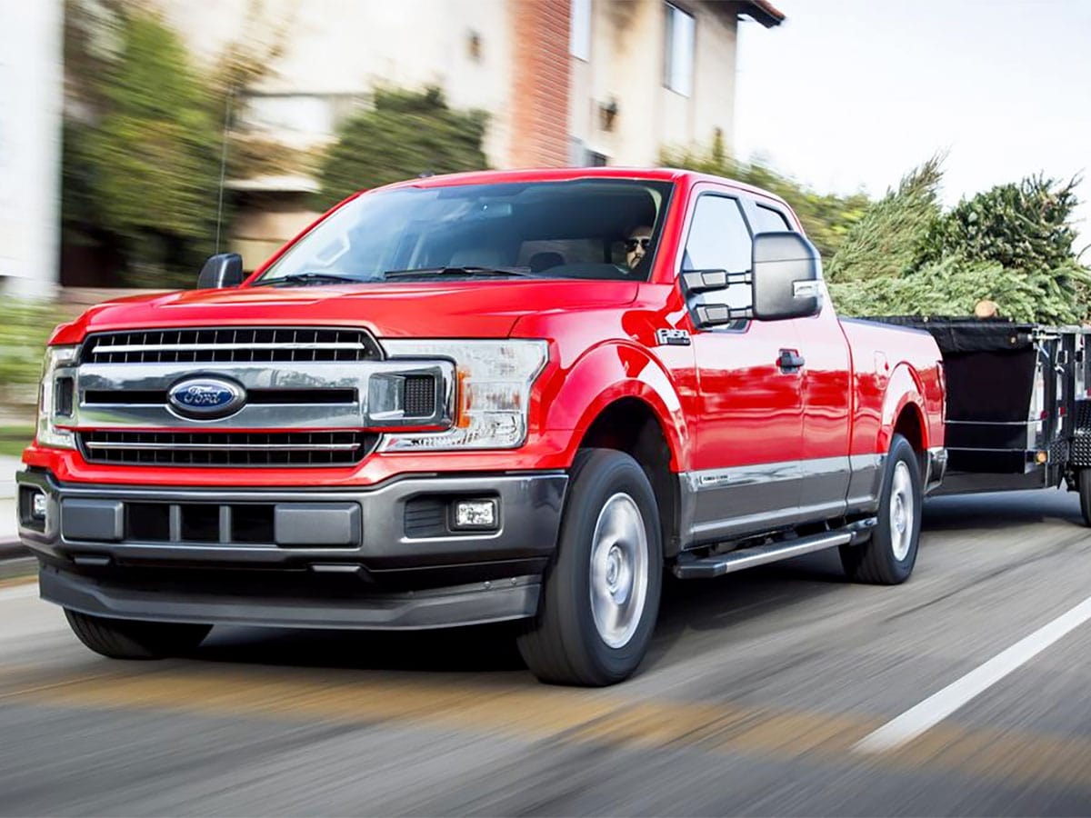 Ford Semi-synthetic Oil Change Service