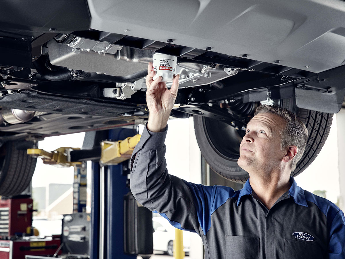 Ford Conventional Oil Change Service