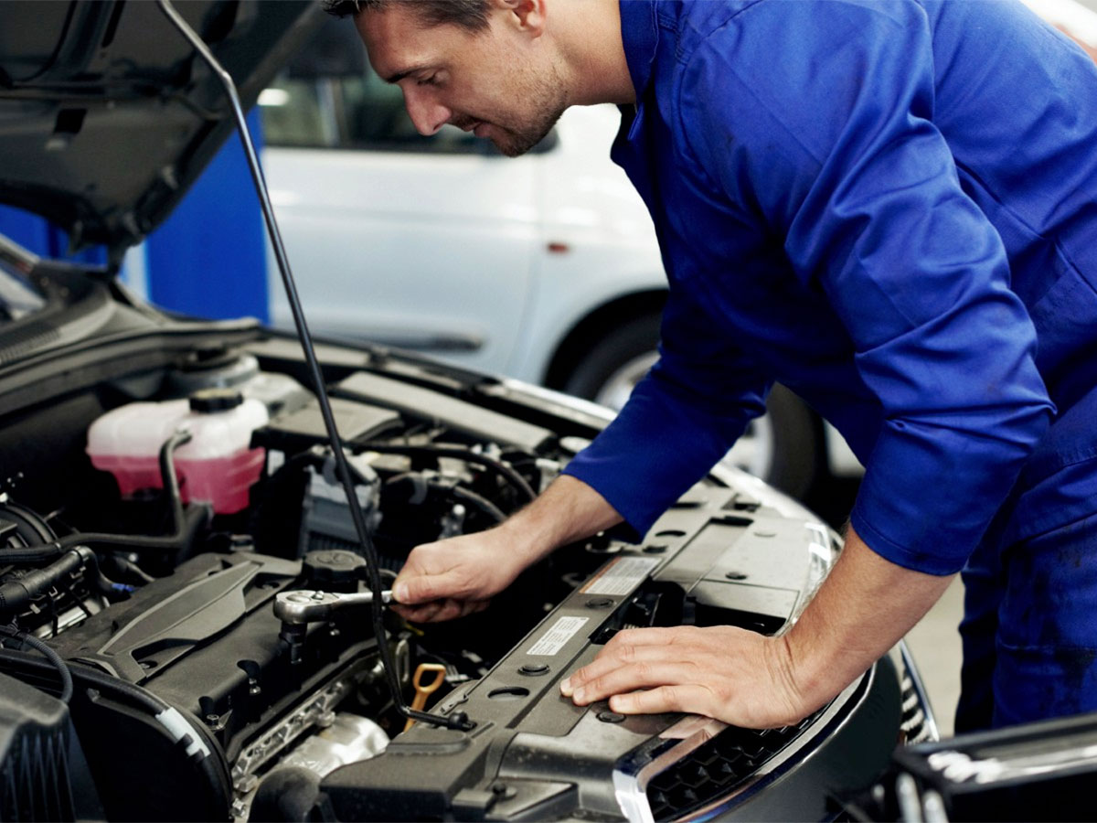 Ford Serpentine Belt Replacement Service