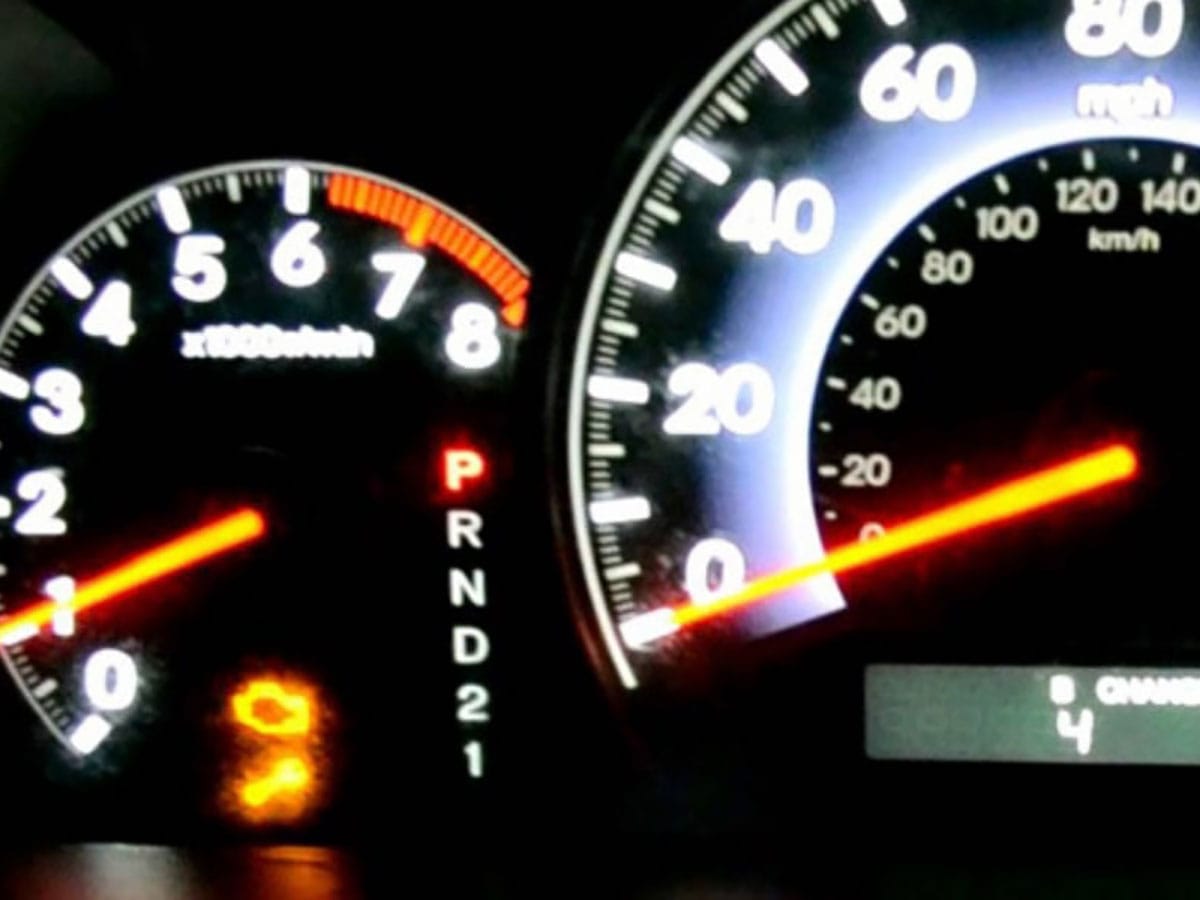 Check Engine Light Blinking Honda Odyssey: Fix Now!