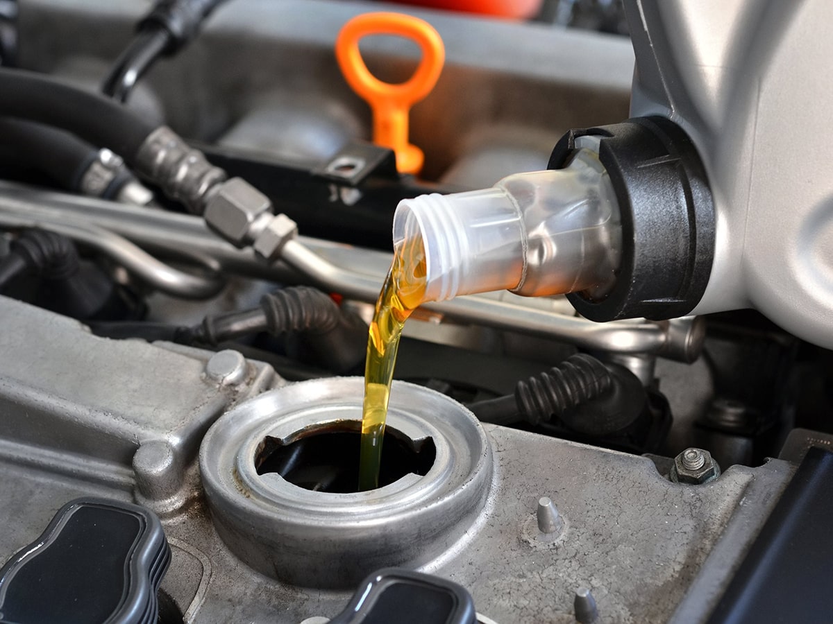 Conventional Oil Change Service in Victoria, TX
