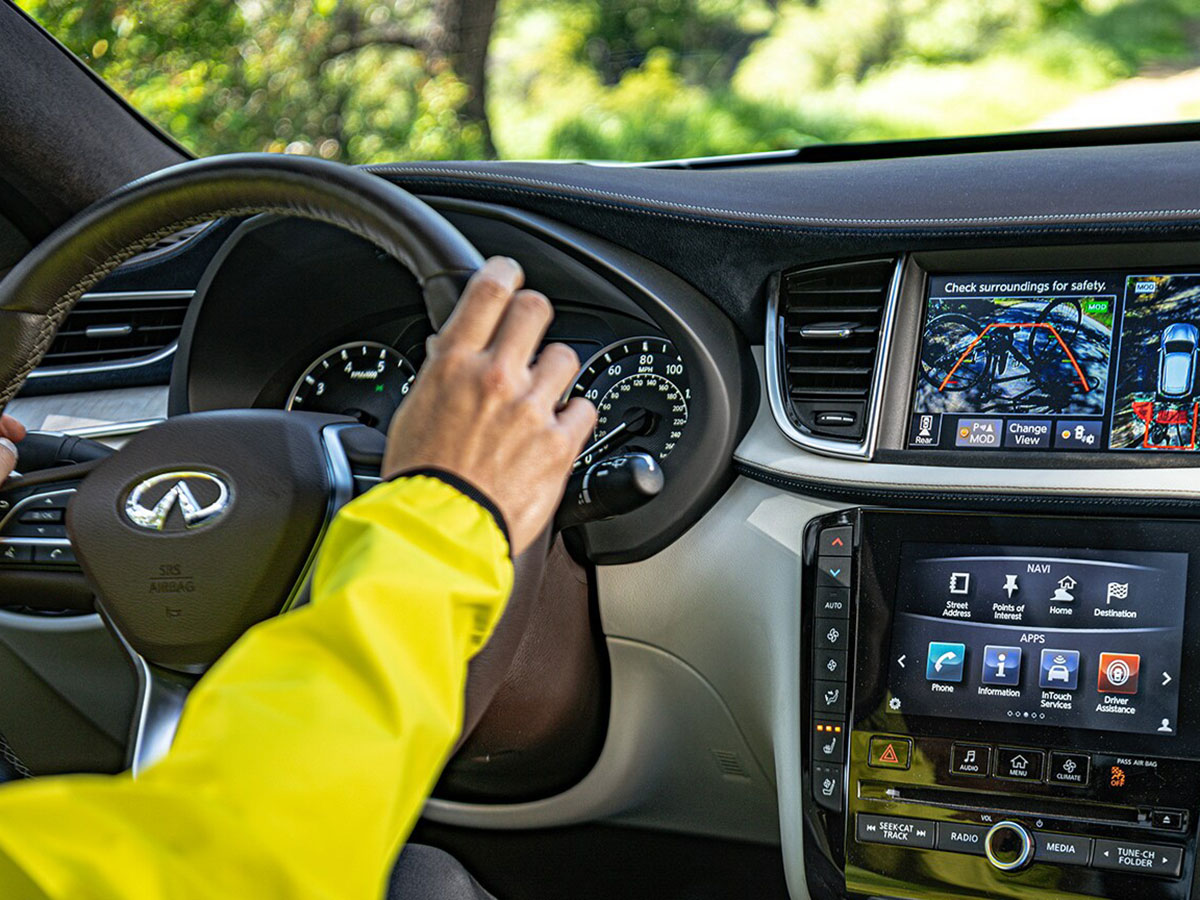 INFINITI Cabin Air Filter Replacement Service in Akron, OH