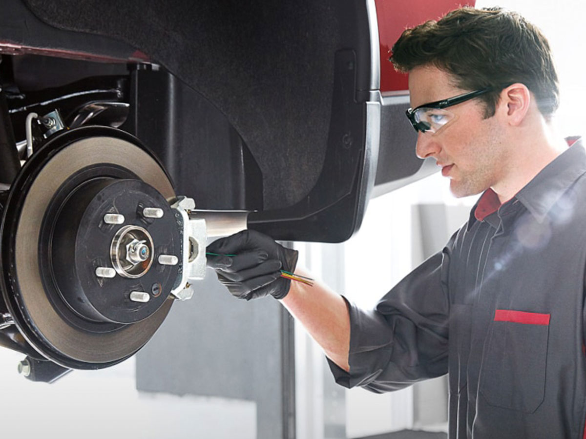 Brake Pad Replacement Service