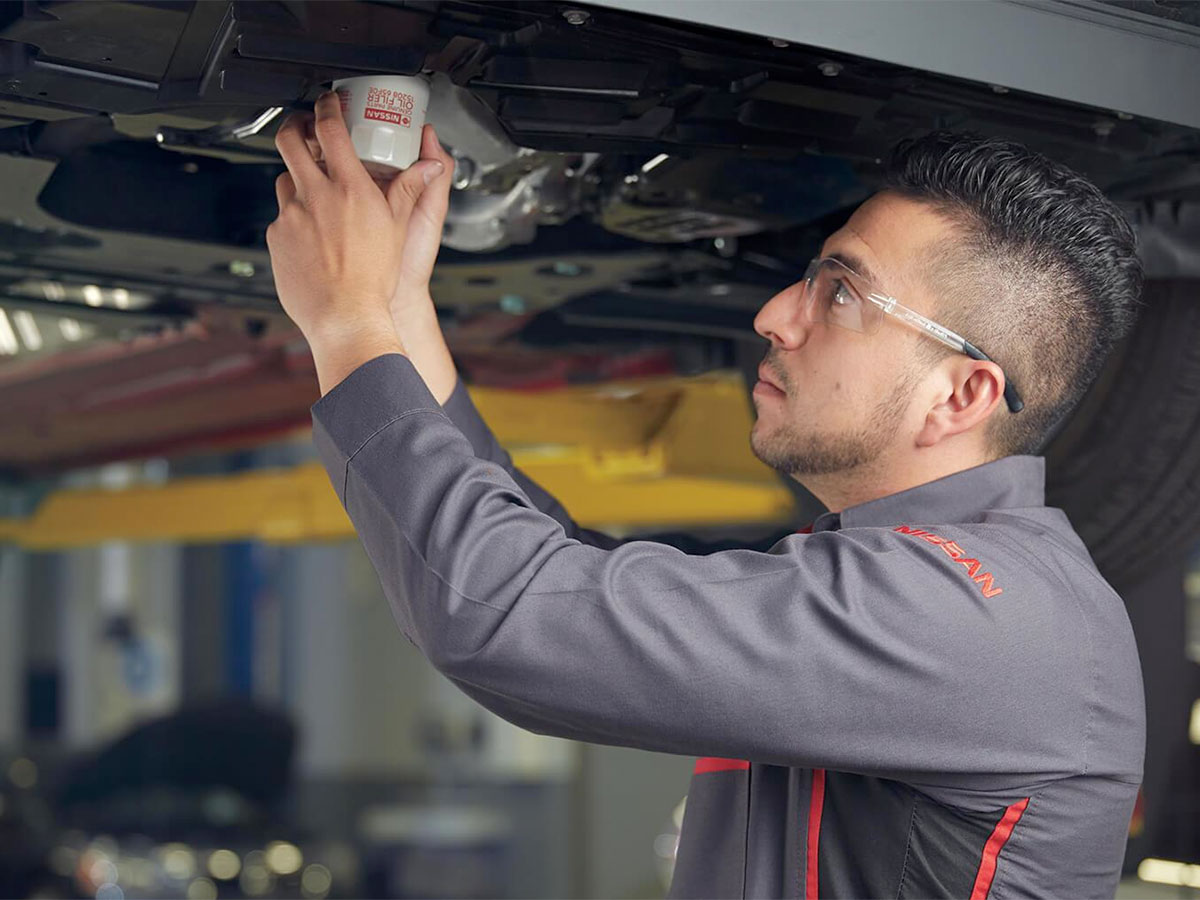 Nissan High-Mileage Oil Change Service