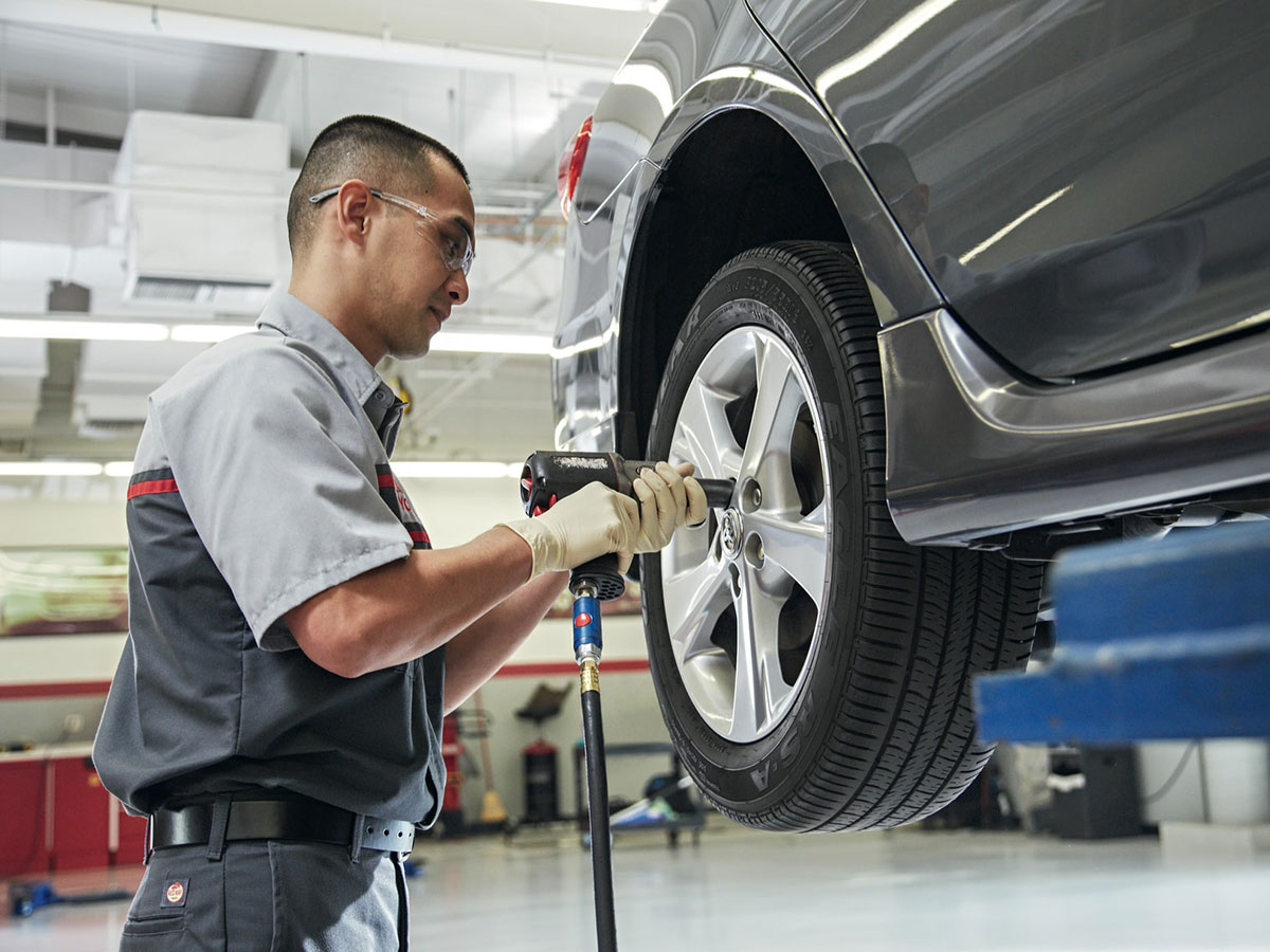 Rolling Hills Toyota Tire Rotation Service