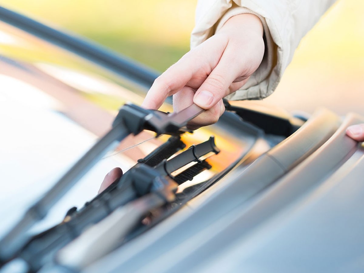 toyota windshield wiper replacement